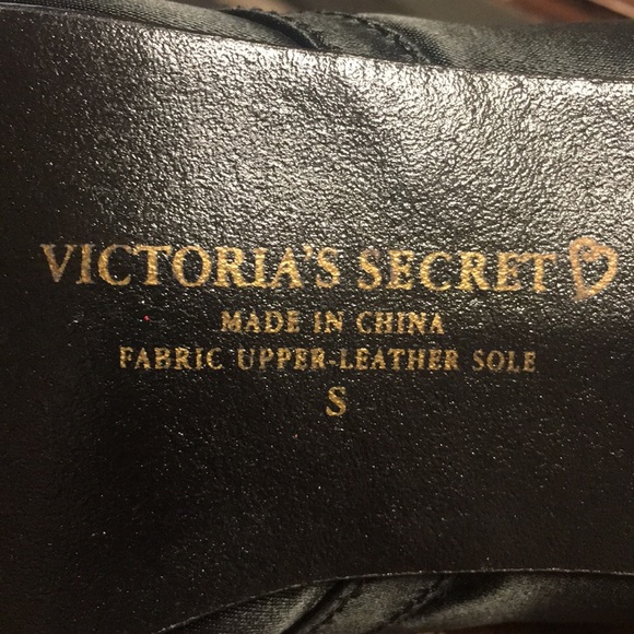 Victoria Secret kitten heel Slip-On(S) - Picture 5 of 5